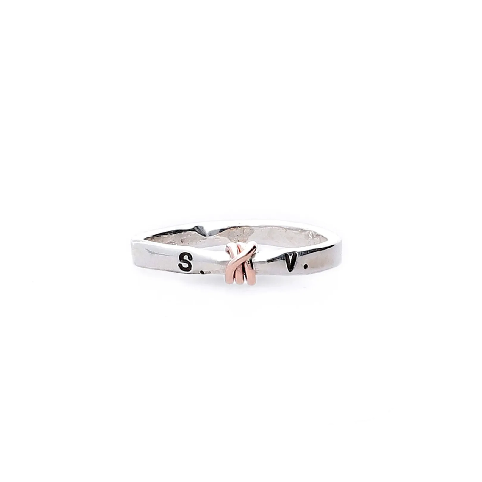 anello_in_argento_con_ele_0.webp Anello in Argento con elemento tre fili in Oro Rosa 9kt | Rubinia Gioielli Outlet