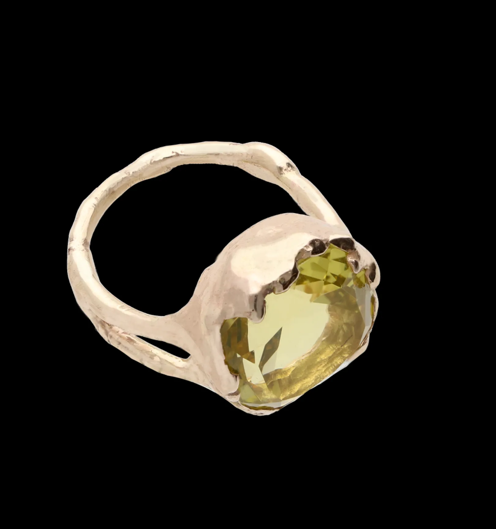 anello_in_oro_giallo_kt_e_1-1.webp Anello in Oro Giallo 9kt e Quarzo Lemon grande | Rubinia Gioielli Online