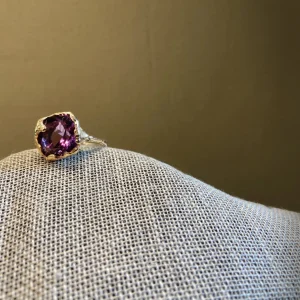 Anello in Oro Giallo 9kt e Ametista grande | Rubinia Gioielli New