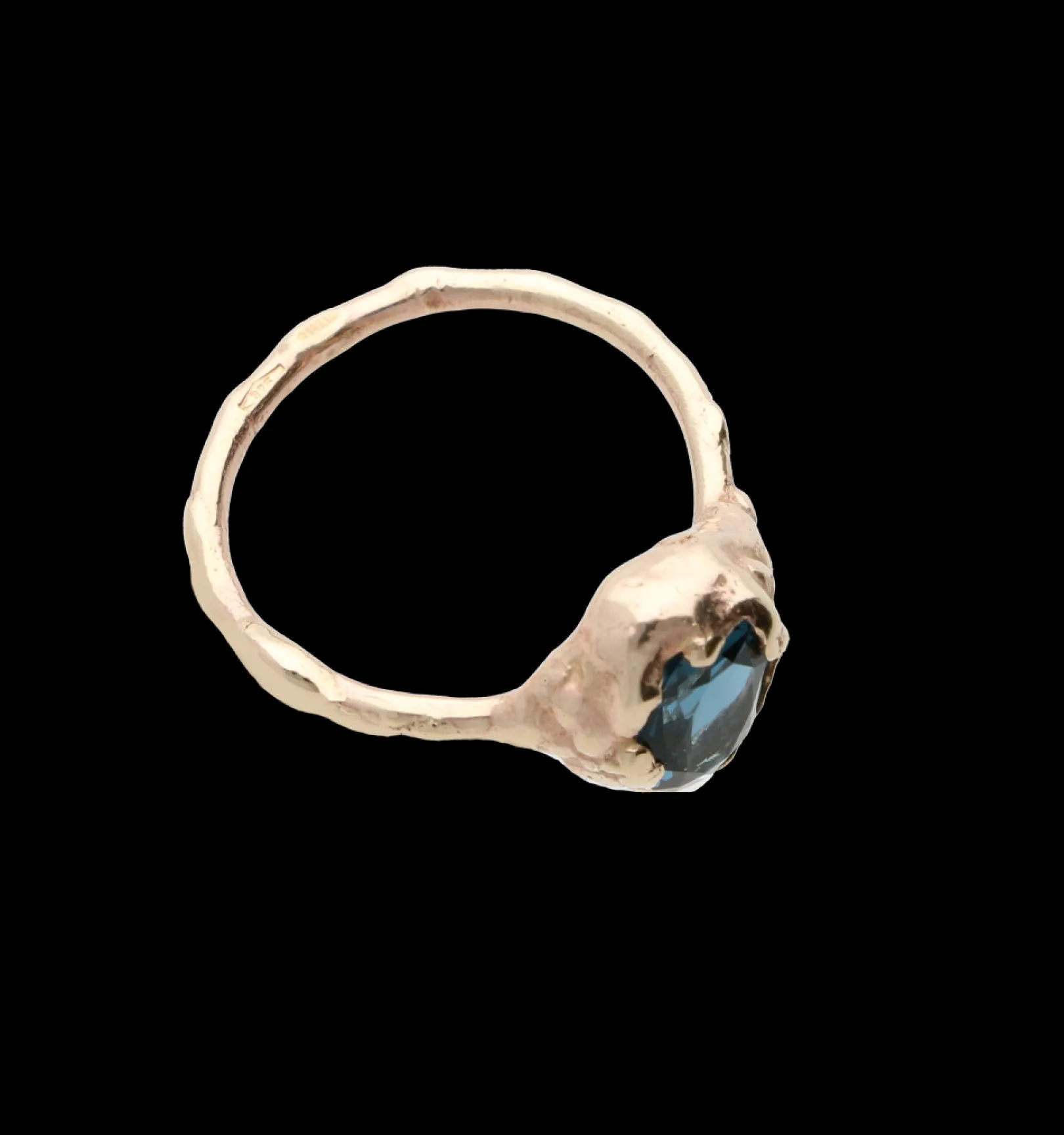 anello_in_oro_giallo_kt_e_2-7.webp Anello in Oro Giallo 9kt e Topazio London | Rubinia Gioielli Clearance