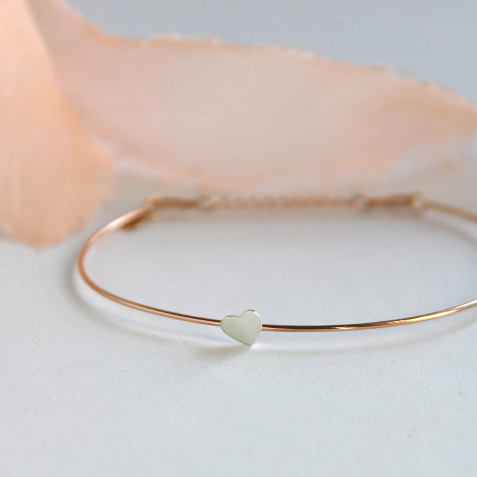 bracciale_filodamore_in_o_4-2.webp Bracciale Filodamore in Oro Rosa 9kt e Cuore Piccolo in Argento 925 o Oro Rosa 9kt | Rubinia Gioielli Best