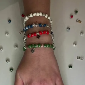 Bracciale Verde in Argento 925, Oro Rosa 9kt e Quadrifoglio | Rubinia Gioielli Discount
