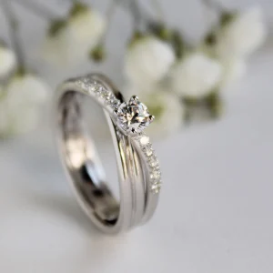 Filodellavita 3 fili in Oro Bianco con Diamante Colorless e riviere di Diamanti | Rubinia Gioielli Hot