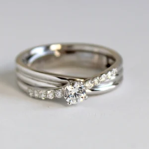 Filodellavita 3 fili in Oro Bianco con Diamante Colorless e riviere di Diamanti | Rubinia Gioielli Hot