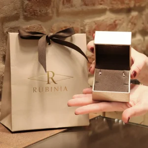 Mono Orecchino Filodamore in Oro Giallo 9kt Cerchio piccolo e Diamante Bianco | Rubinia Gioielli Sale