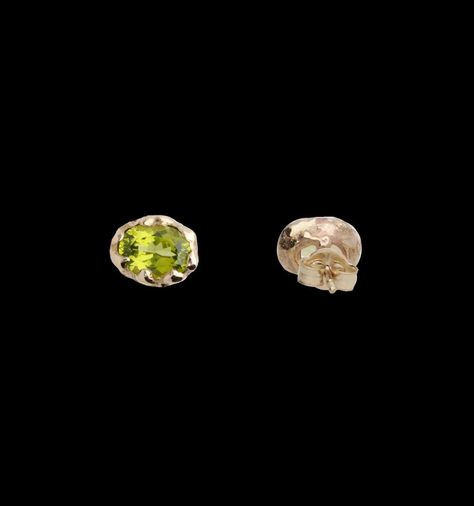 orecchini_a_lobo_in_oro_g_1-3.webp Orecchini a lobo in Oro Giallo 9kt e Peridot | Rubinia Gioielli Clearance