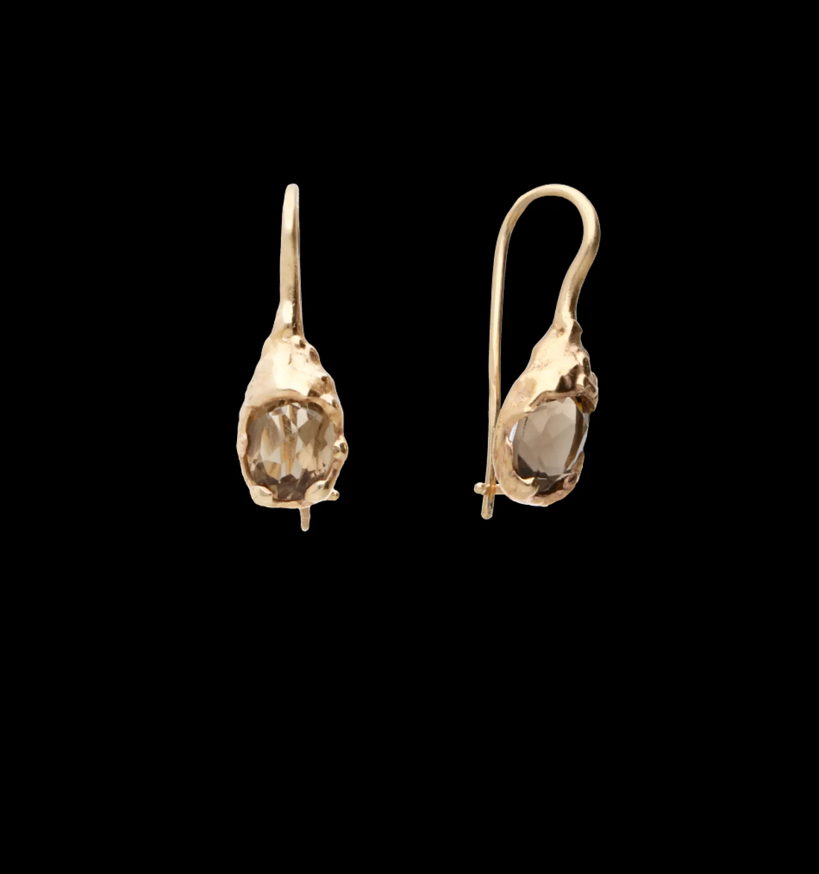 orecchini_a_monachella_in_1.webp Orecchini a monachella in Oro Giallo 9kt e Quarzo Fumè | Rubinia Gioielli Fashion